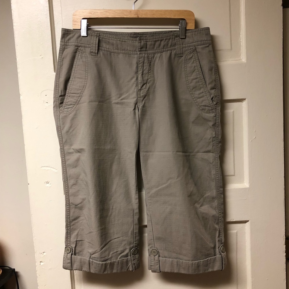 North Face cropped khaki